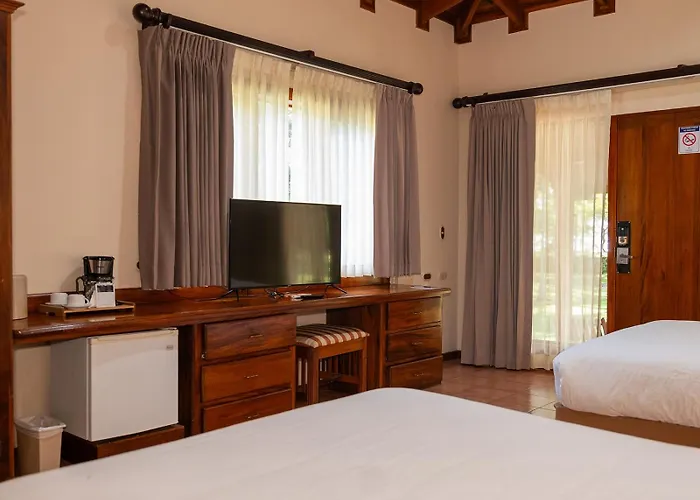 Cc Front Papagayo Hotel 4*
