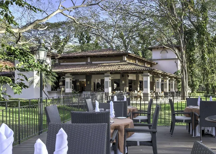 Cc Front Papagayo Hotel 4*